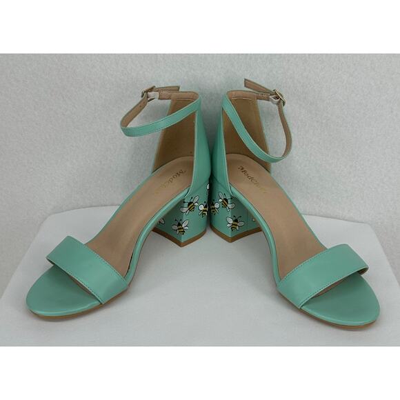 Modcloth Fun Direction Bee Embroidered Mint Heel Sandals 6 - Picture 1 of 8